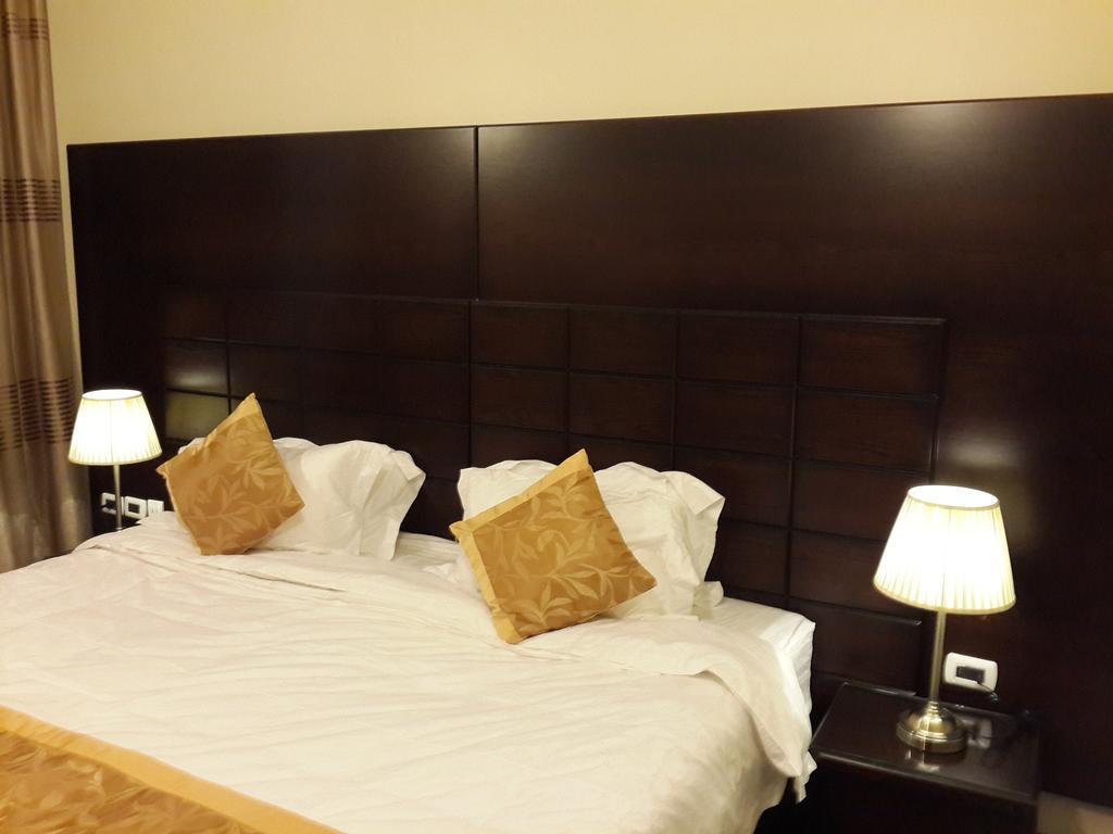 Al Thuraya Hotel Amman Oda fotoğraf