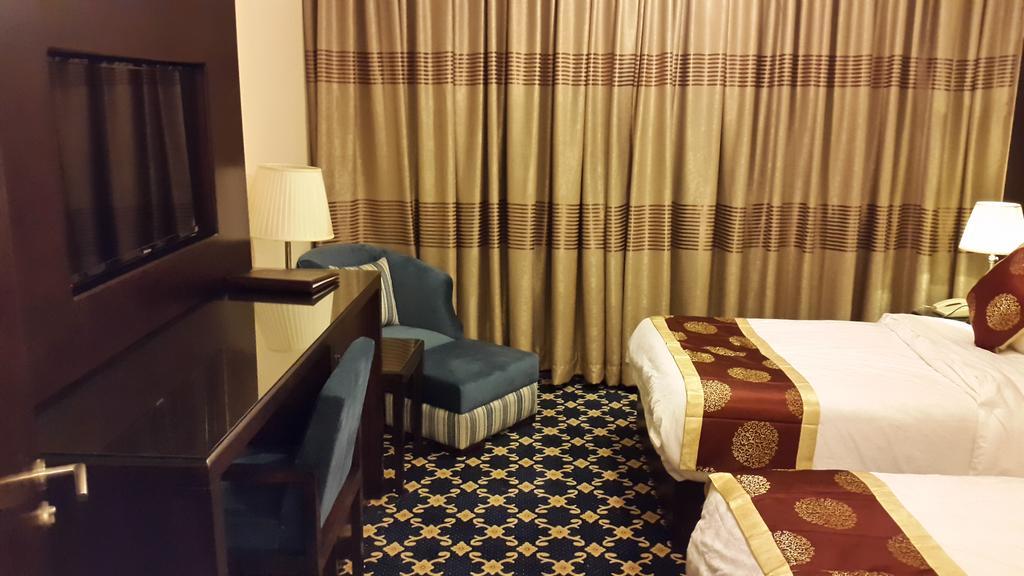 Al Thuraya Hotel Amman Oda fotoğraf