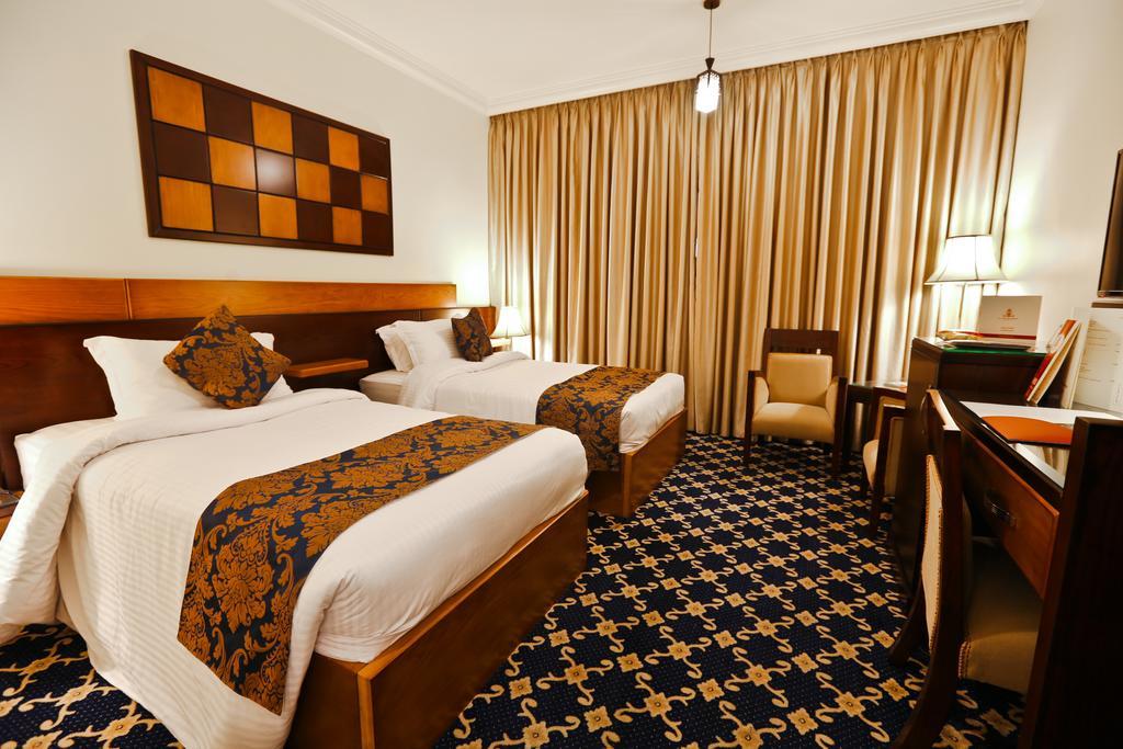 Al Thuraya Hotel Amman Dış mekan fotoğraf