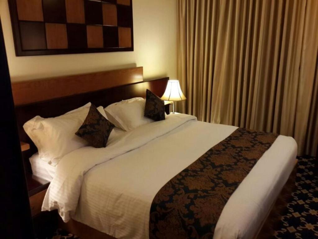 Al Thuraya Hotel Amman Oda fotoğraf